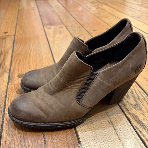 Born Shoes - Born Women's Brown Leather Heeled Slip On Boots 8.5